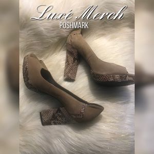 🆕Calvin Klein Narsha Suede Opentoe Platform Heels